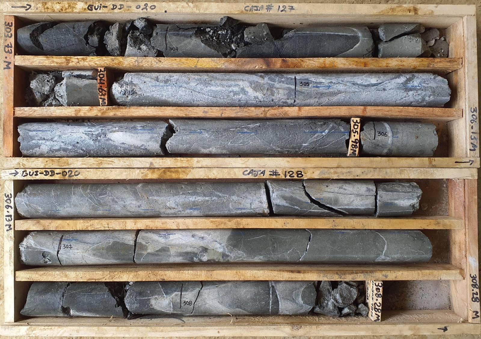 https://www.royalroadminerals.com/assets/slider-images/Drill-Cores_2026-04-01-142821_jcbh.jpeg