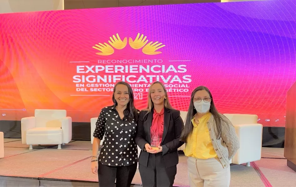 SOCIAL MANAGEMENT AWARD FROM COLOMBIAN MINISTRY OF MINES AND ENERGY AND NATIONAL MINING AGENCY 3