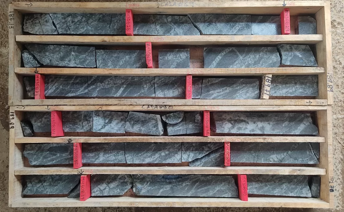 GUI DDH 012 187 13m to 192 7m Sample box 69 70 1